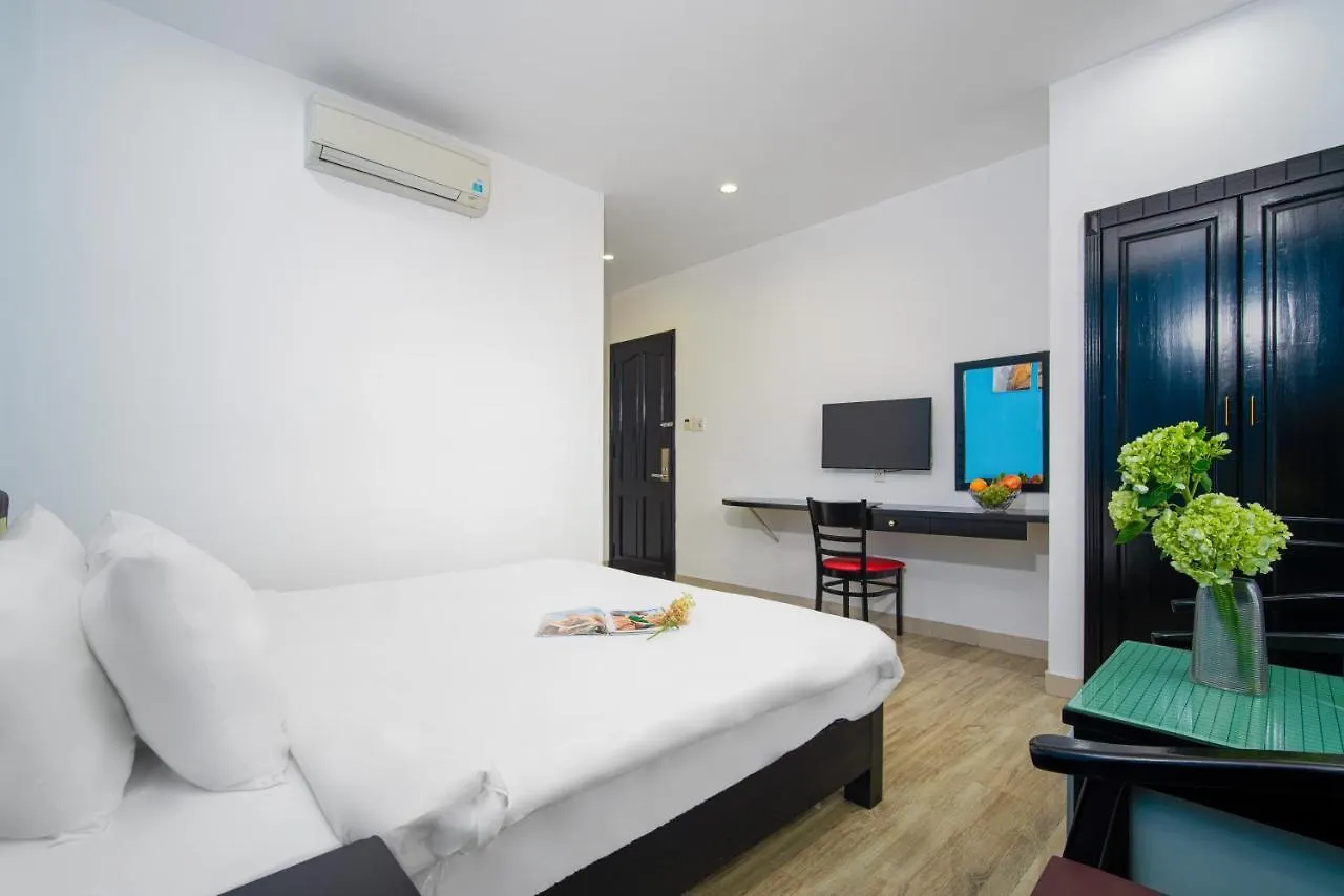 La Maison Danang Beach Hotel دا نانغ